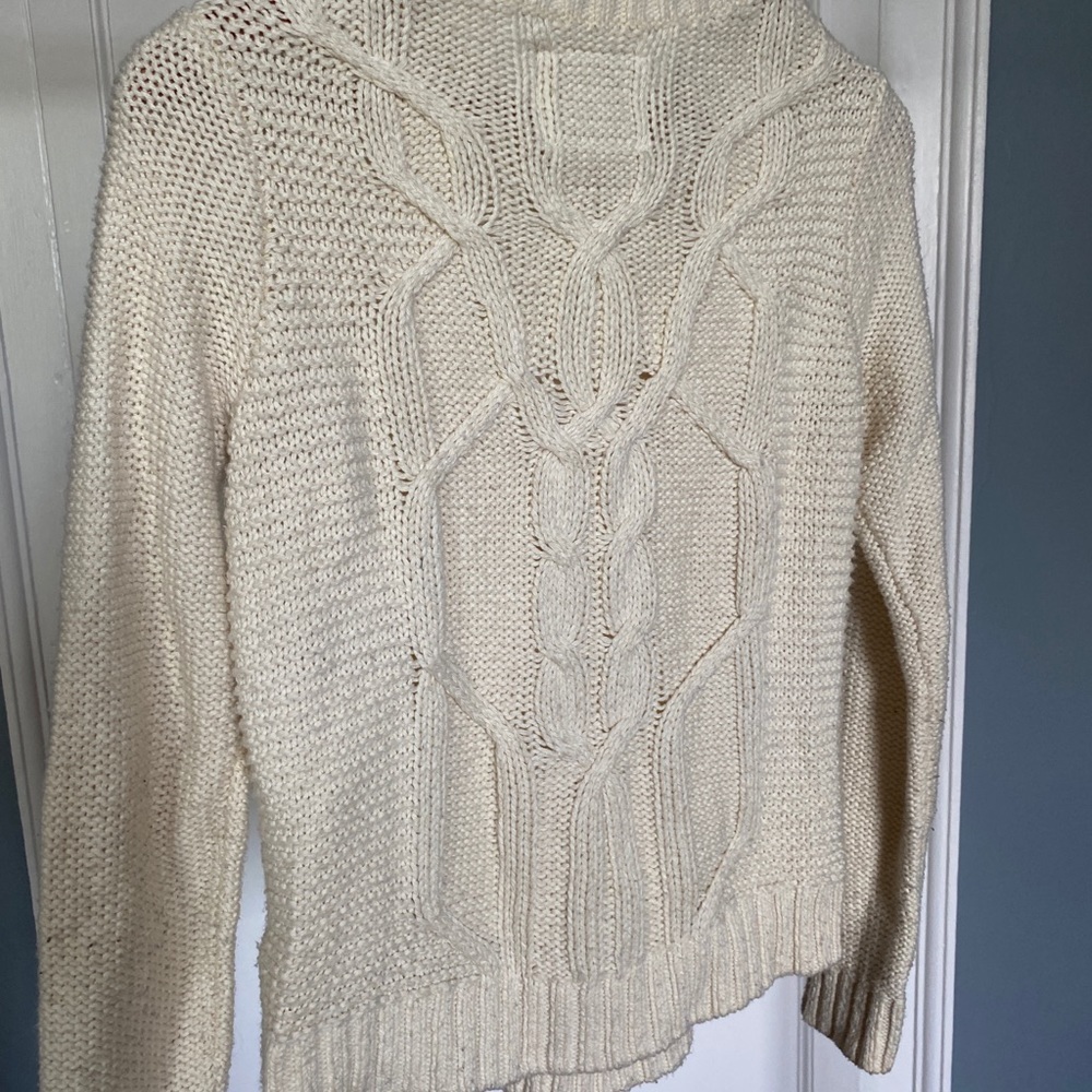 Abercrombie cable knit sweater - Picture 3 of 3